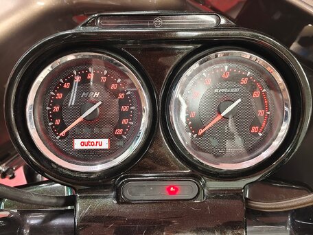 2013 Harley-Davidson CVO Road Glide, зелёный, 1575000 рублей, вид 4