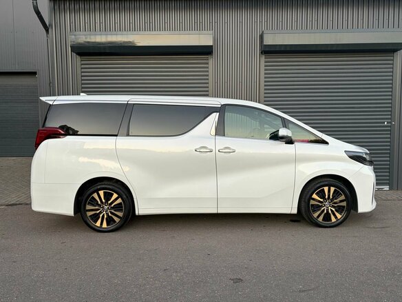2021 Toyota Alphard III Рестайлинг, белый - вид 4