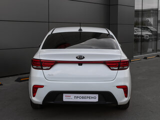 2018 Kia Rio IV, белый, 949000 рублей, вид 5