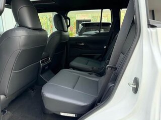 2024 Lexus GX 550h III, белый, 14600202 рублей, вид 3