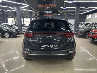 2020 Kia Sportage IV Рестайлинг, серый, 2082000 рублей, вид 5