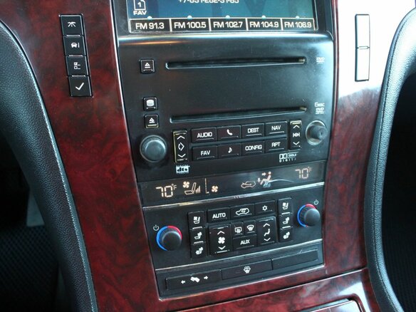 2006 Cadillac Escalade III, чёрный, 1100000 рублей - вид 13