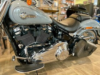 2024 Harley-Davidson Fat Boy, серый, 3099000 рублей, вид 4