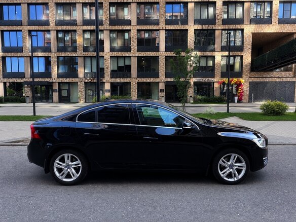 2016 Volvo S60 II Рестайлинг, чёрный, 1399999 рублей - вид 1