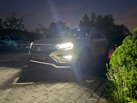 2025 Lada (ВАЗ) Vesta Cross I Рестайлинг (NG), серебристый, 1827555 рублей, вид 2