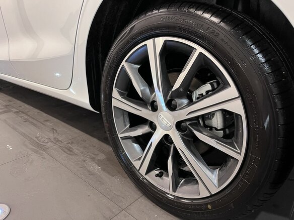 2024 Geely Emgrand II, белый, 1780000 рублей - вид 17