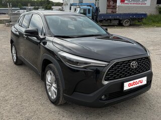 2022 Toyota Corolla Cross I, чёрный, 2990000 рублей, вид 3
