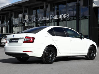 2017 Skoda Octavia III (A7) Рестайлинг, белый, 2009000 рублей, вид 5