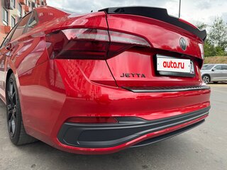 2023 Volkswagen Jetta VII Рестайлинг, красный, 2180000 рублей, вид 5