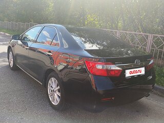 2011 Toyota Camry VII (XV50), чёрный, 1400000 рублей, вид 4
