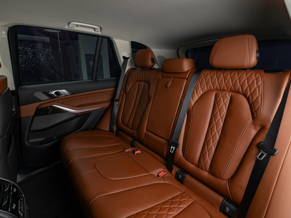 2026 BMW X5 40i IV (G05/G18) Рестайлинг, чёрный, 29990000 рублей - вид 27