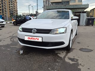 2014 Volkswagen Jetta VI, белый, 690000 рублей, вид 2
