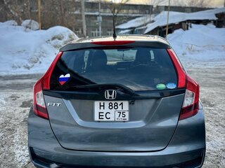 2018 Honda Fit III Рестайлинг, серебристый, 1180000 рублей, вид 4
