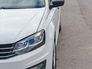 2019 Volkswagen Polo V Рестайлинг, белый, 1200000 рублей, вид 1