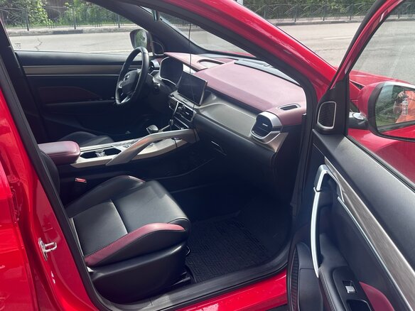 2023 Geely Coolray I, красный - вид 8