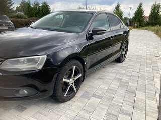 2012 Volkswagen Jetta VI, чёрный, 850000 рублей, вид 2