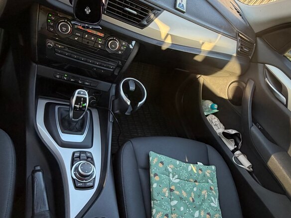 2014 BMW X1 20i I (E84) Рестайлинг, коричневый, 1450000 рублей - вид 8