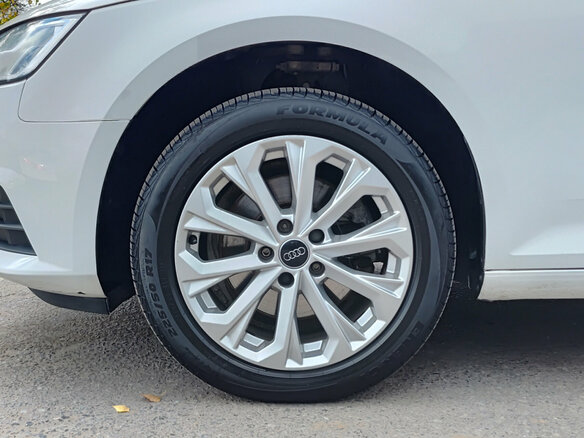 2015 Audi A4 V (B9), белый, 1698000 рублей - вид 17