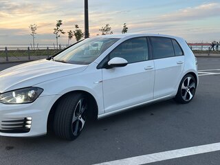 2017 Volkswagen Golf GTI VII, белый, 1900000 рублей, вид 2