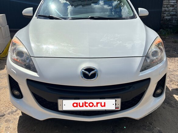 2011 Mazda 3 II (BL) Рестайлинг, белый - вид 1