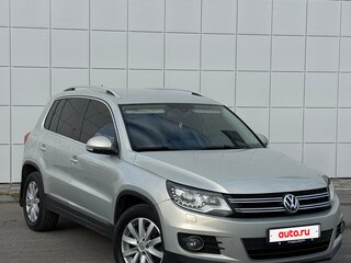 2011 Volkswagen Tiguan I Рестайлинг, серебристый, 1350000 рублей, вид 4