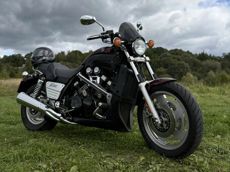 1993 Yamaha V-Max 1200, красный, 600000 рублей, вид 3