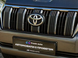 2021 Toyota Land Cruiser Prado 150 Series Рестайлинг 3, серый, 4800000 рублей, вид 4
