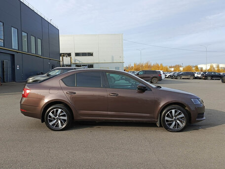 2017 Skoda Octavia III (A7) Рестайлинг, коричневый, 1349000 рублей, вид 4