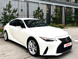 2021 Lexus IS 300 III Рестайлинг 2, белый, 3690000 рублей, вид 4