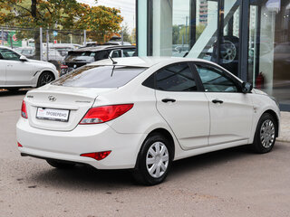 2015 Hyundai Solaris I Рестайлинг, бежевый, 930000 рублей, вид 4