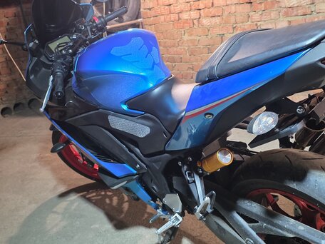 2021 Yamaha YZF-R3, синий, 500000 рублей, вид 3