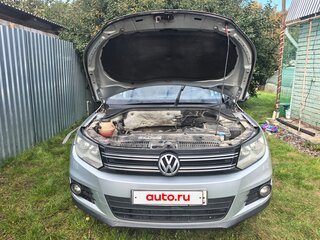 2011 Volkswagen Tiguan I Рестайлинг, серебристый, 730000 рублей, вид 4