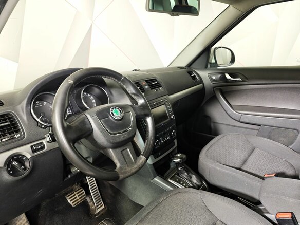 2011 Skoda Yeti I, белый - вид 17