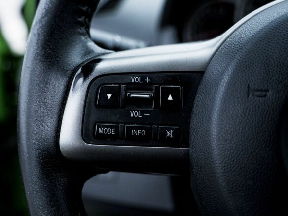 2012 Mazda 2 II Рестайлинг (DE2), зелёный, 843000 рублей - вид 13