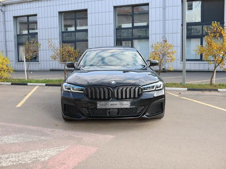 2022 BMW 5 серии 530d VII (G30/G31/G38) Рестайлинг, чёрный, 5400000 рублей, вид 2