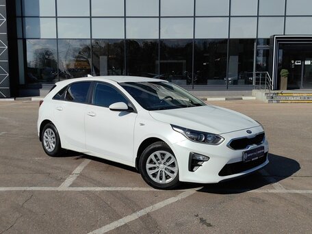 2018 Kia Ceed III, белый, 1449000 рублей, вид 1