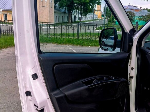 2018 Fiat Doblo II Рестайлинг, белый, 750000 рублей - вид 18