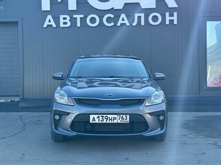 2018 Kia Rio IV, серый, 1170000 рублей, вид 2