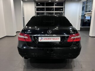 2011 Mercedes-Benz E-Класс 200 7G-Tronic IV (W212, S212, C207), чёрный, 1320000 рублей, вид 4