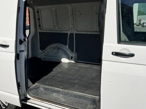 2012 Volkswagen Transporter T5 Рестайлинг, белый, 1650000 рублей - вид 18