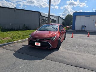 2018 Toyota Corolla Sport XII (E210), красный, 1750000 рублей, вид 2