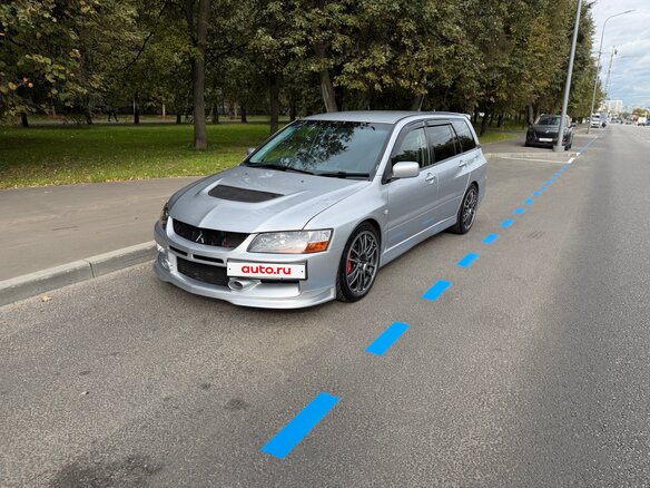 2001 Mitsubishi Lancer Cedia IX, серебристый