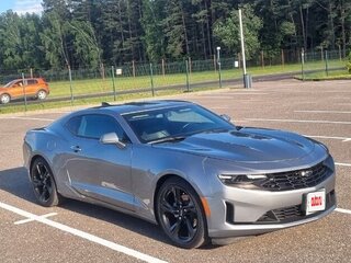 2023 Chevrolet Camaro VI Рестайлинг, серебристый, 2561665 рублей, вид 3