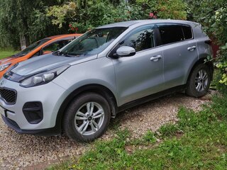 2017 Kia Sportage IV, серебристый, 1600000 рублей, вид 1