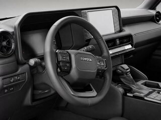2025 Toyota Land Cruiser Prado 250 Series, белый, 9990000 рублей, вид 5