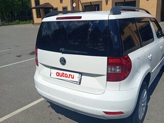 2015 Skoda Yeti I Рестайлинг, белый, 1075000 рублей, вид 5