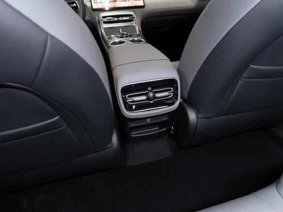 2026 Geely Galaxy M7, чёрный, 3700000 рублей - вид 23