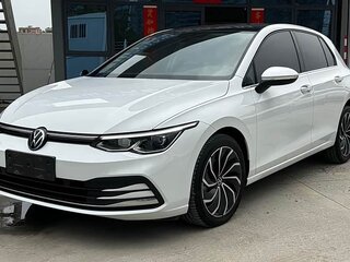 2022 Volkswagen Golf VIII, белый, 1778351 рублей, вид 3