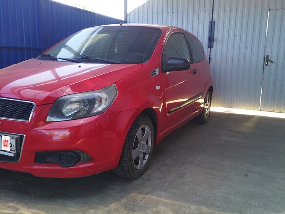 2010 Chevrolet Aveo I Рестайлинг, красный, 430000 рублей