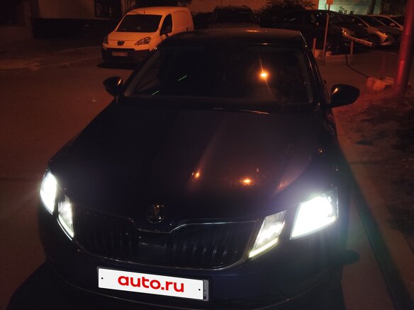 2018 Skoda Octavia III (A7) Рестайлинг, синий, 2499000 рублей - вид 5